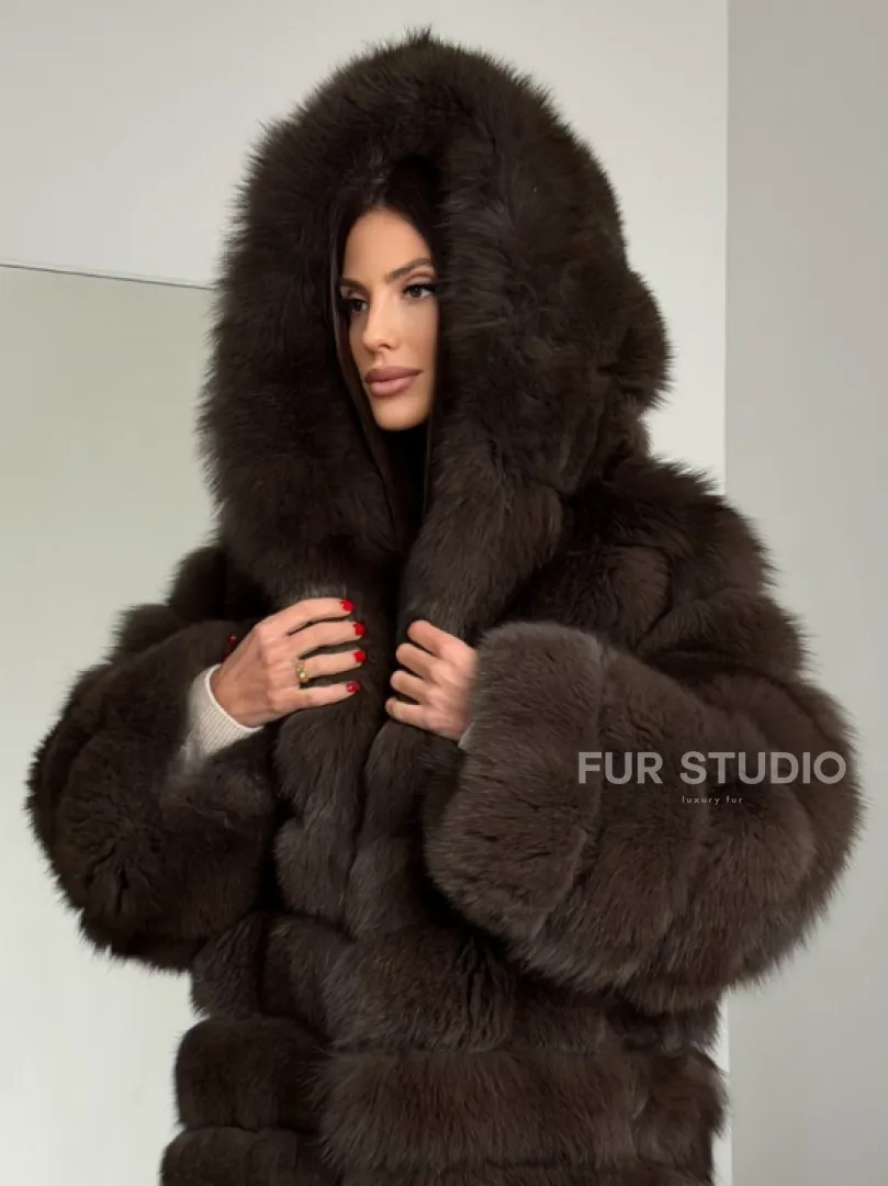 Шуба из песца с капюшоном