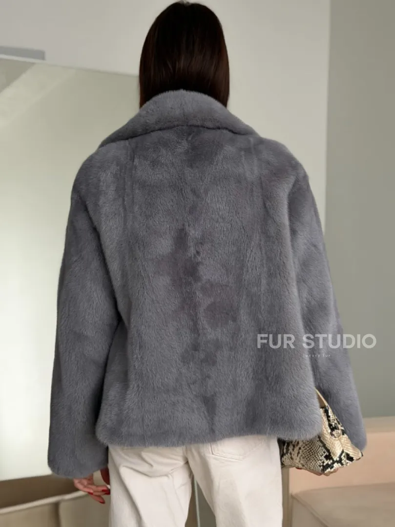 Короткая норковая шуба автоледи