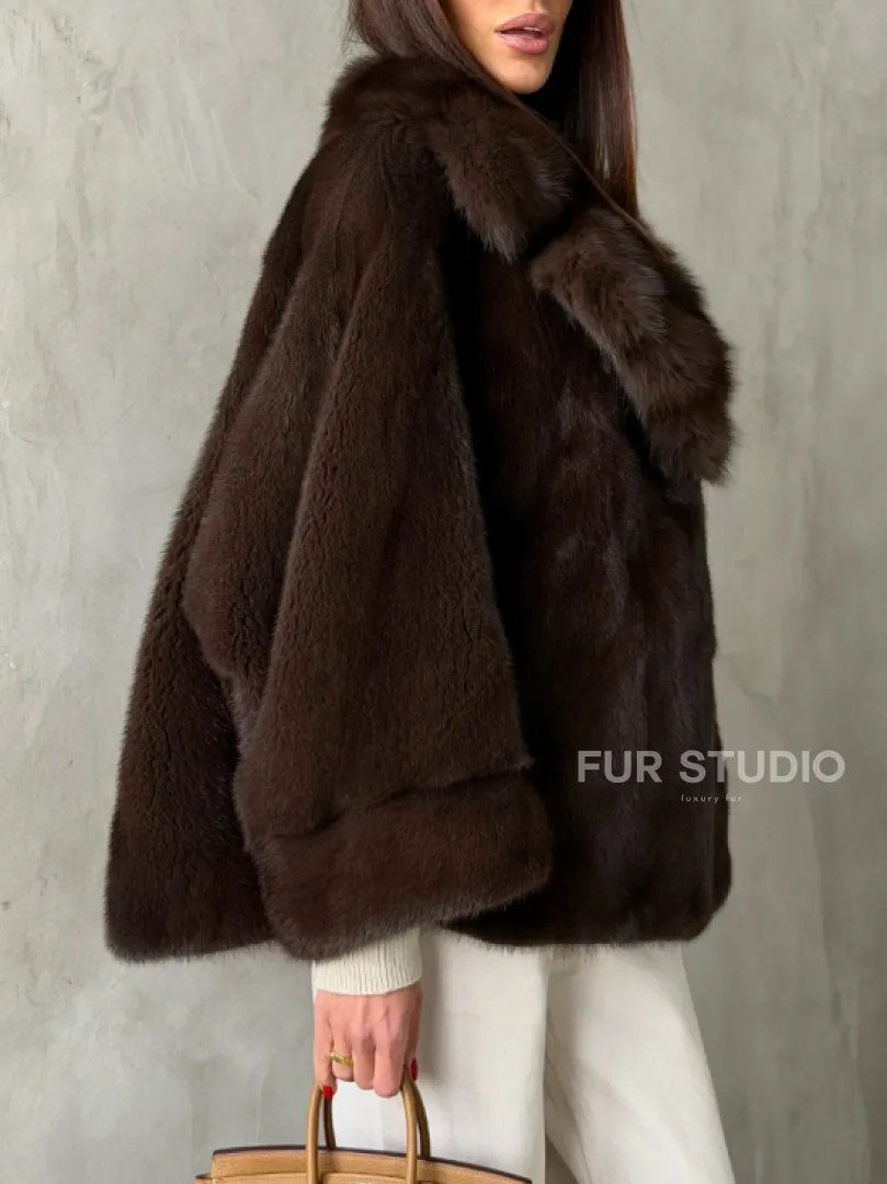 Короткий норковый жакет с воротником из куницы