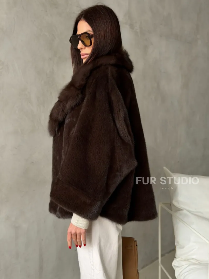 Короткий норковый жакет с воротником из куницы