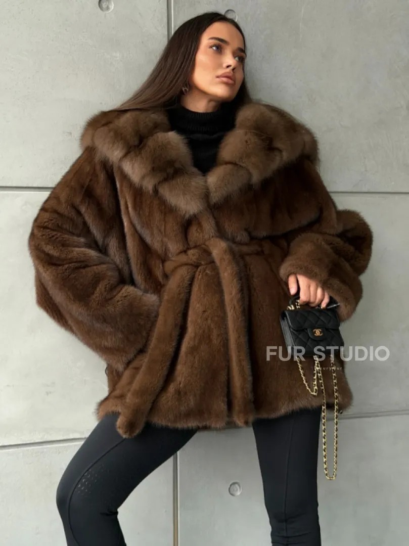 Полушубок норковый летучая мышь - капюшон куница