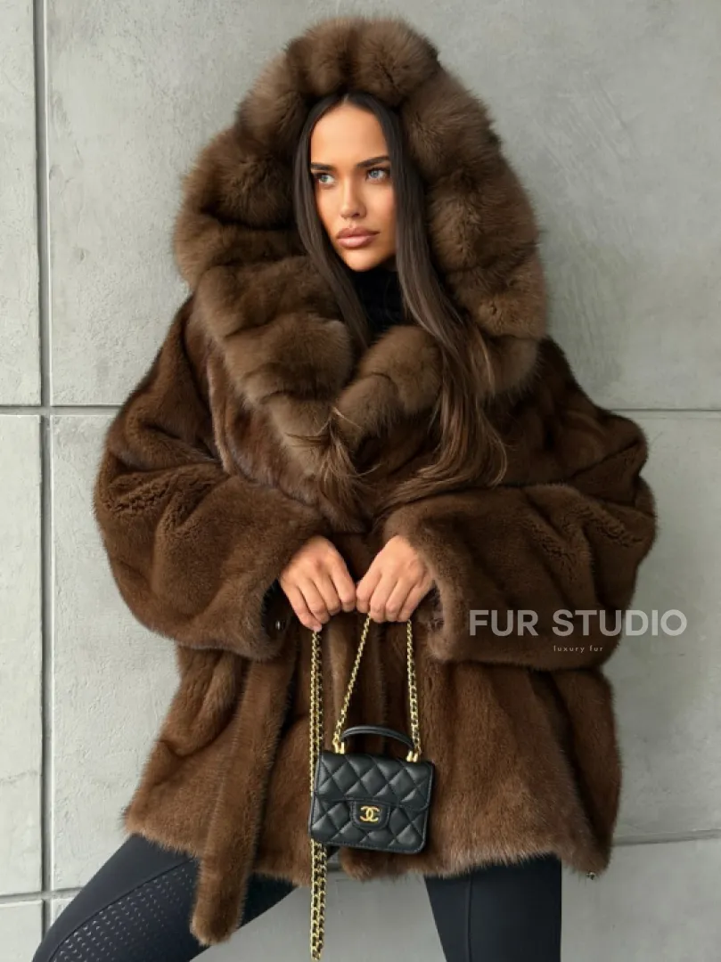 Полушубок норковый летучая мышь - капюшон куница