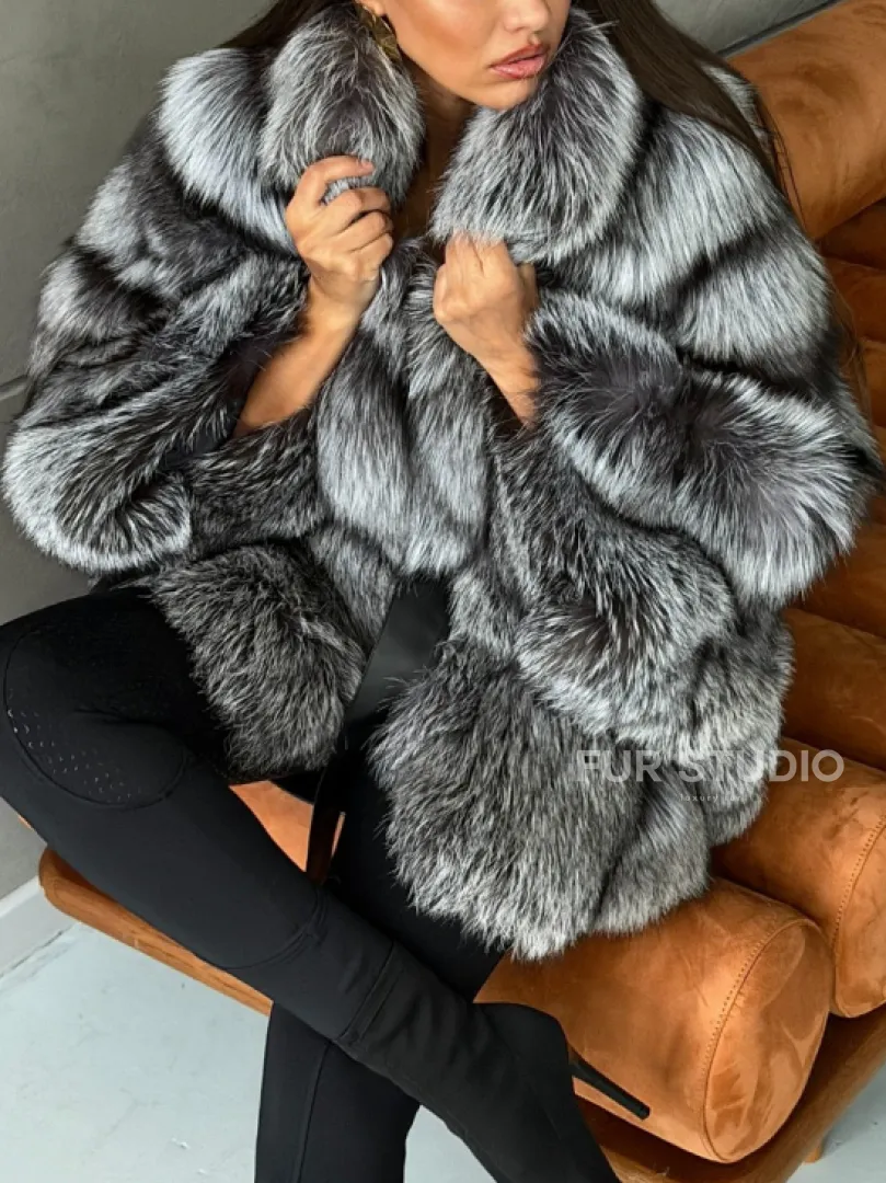Шуба из чернобурой лисы 