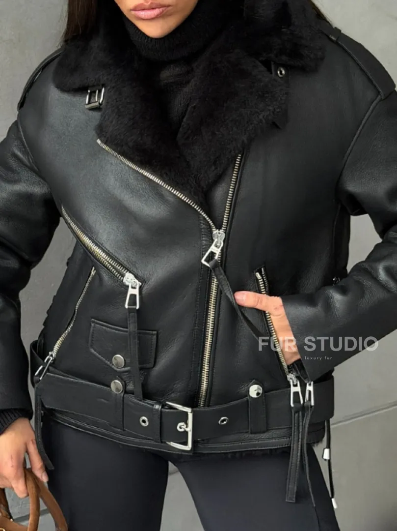 Черная короткая дубленка авиатор