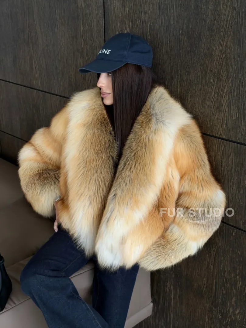 Полушубок-кроп с большим шалевым воротником из меха лисы Golden Sunrise