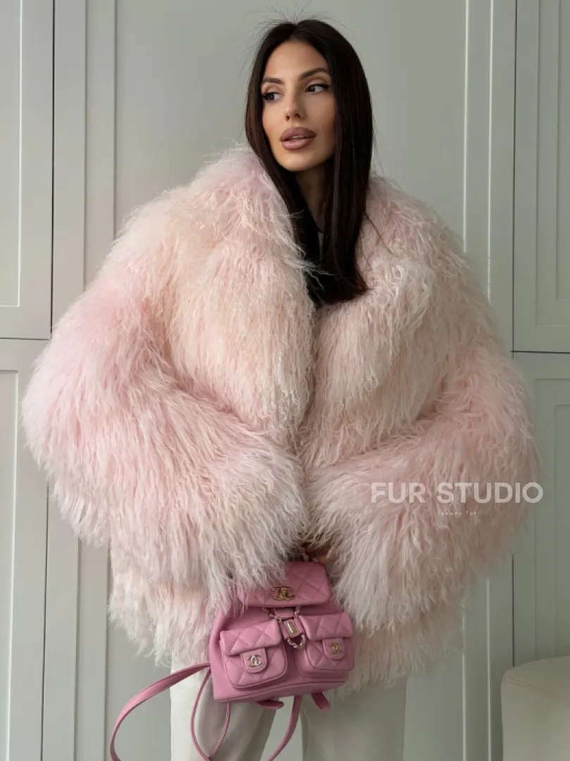 Шуба из меха ламы - цвет розовый