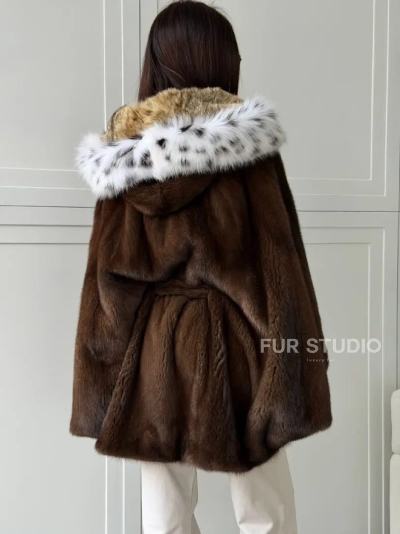 Норковая шуба с капюшоном по рысь