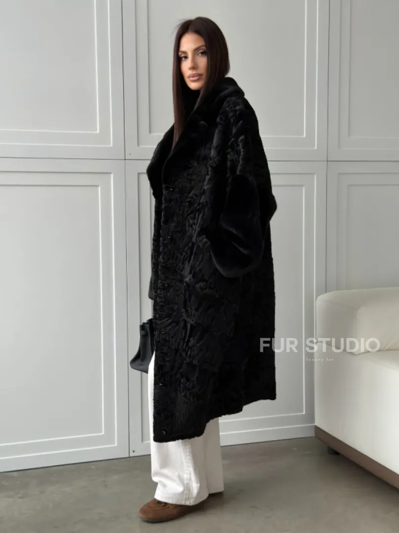 Черная шуба из каракуля с норкой