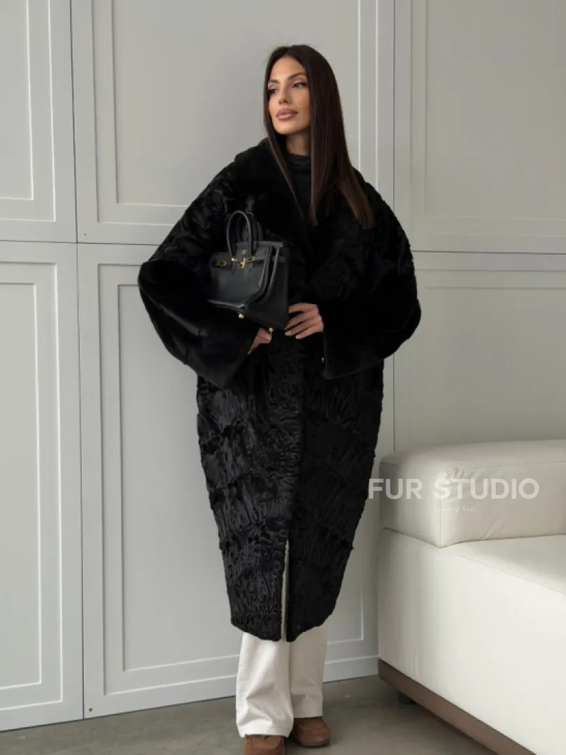 Черная шуба из каракуля с норкой