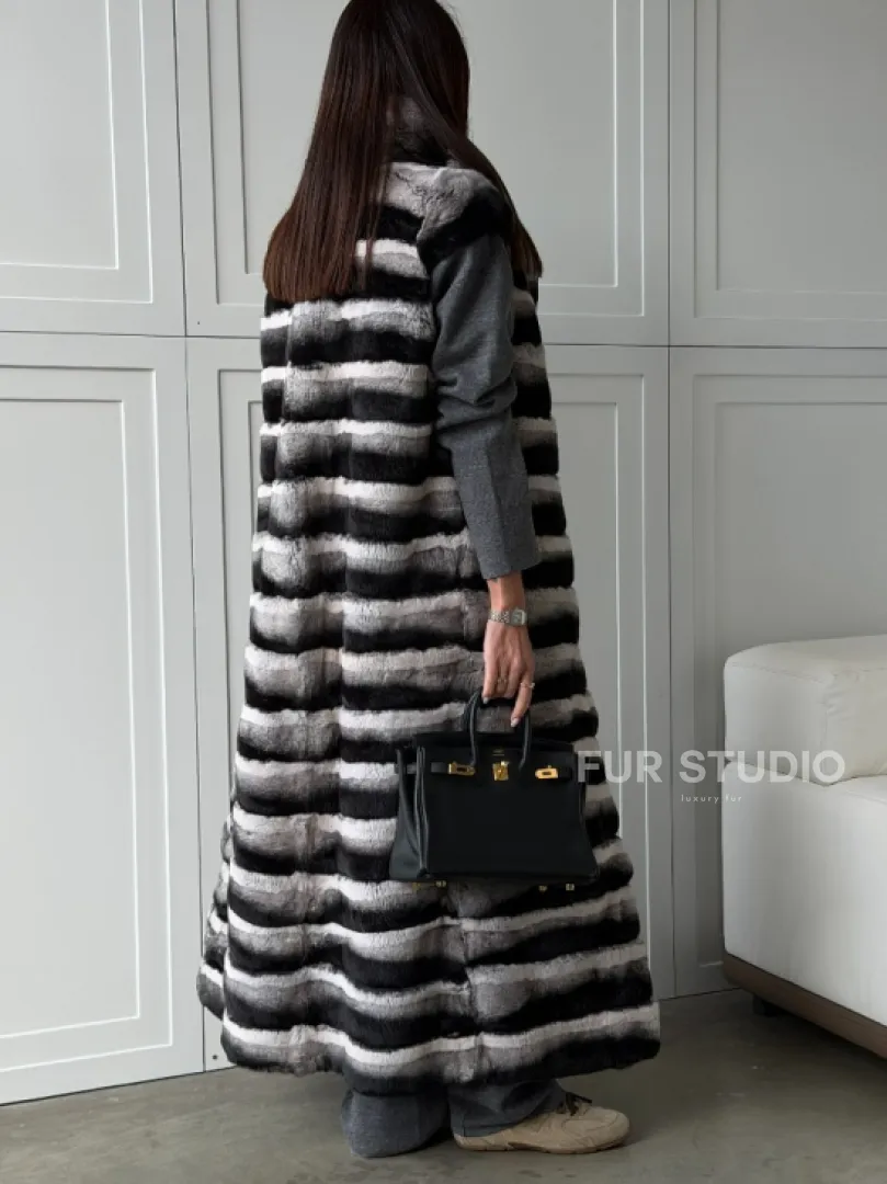 Меховой жилет из шиншиллового кролика