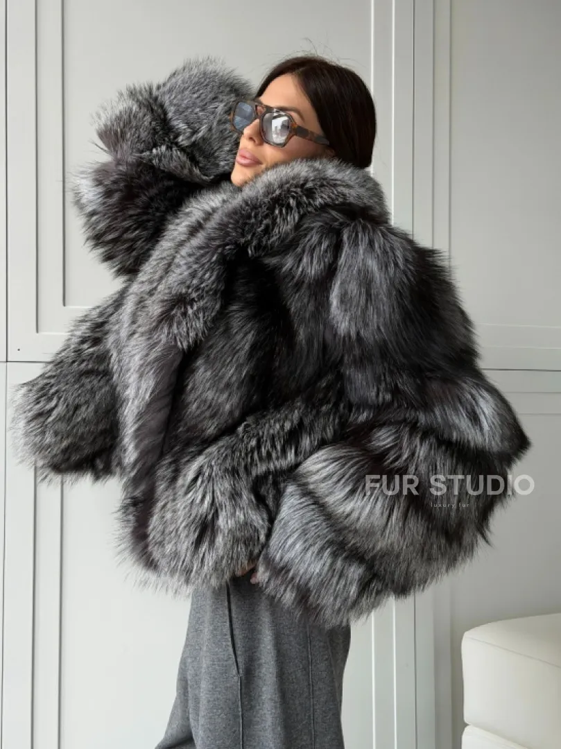 Женская шуба из чернобурки Winter Lover
