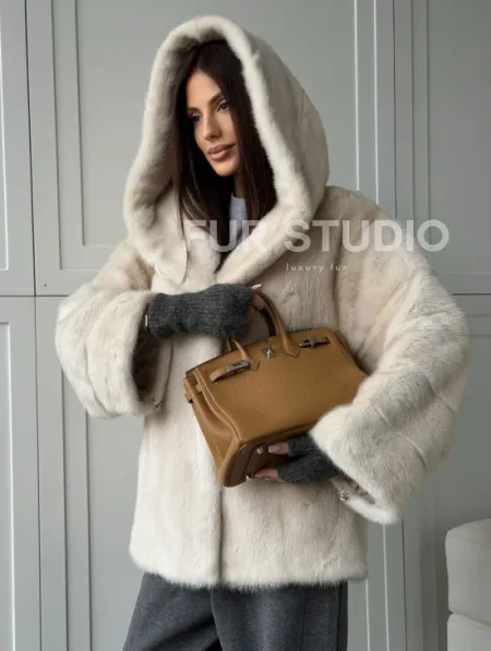 Норковый полушубок с капюшоном кобра - фото 10