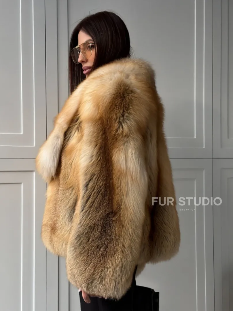 Короткая шубка из лисы Premium Golden Fox