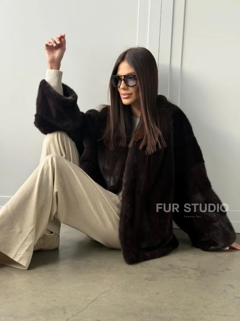 Женский норковый полушубок с V - образным воротником