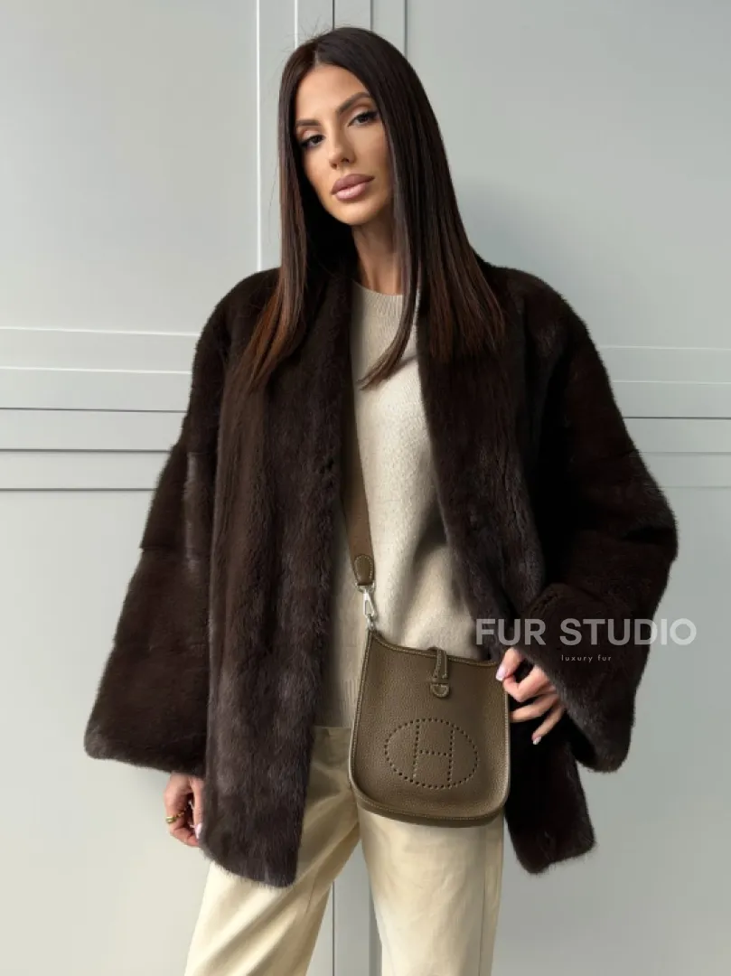 Меховой жакет из норки V- образный воротник