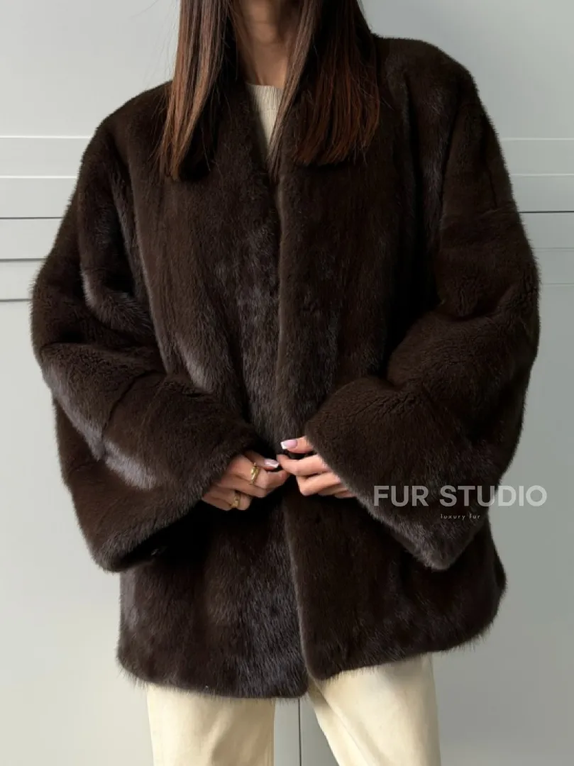 Меховой жакет из норки V- образный воротник
