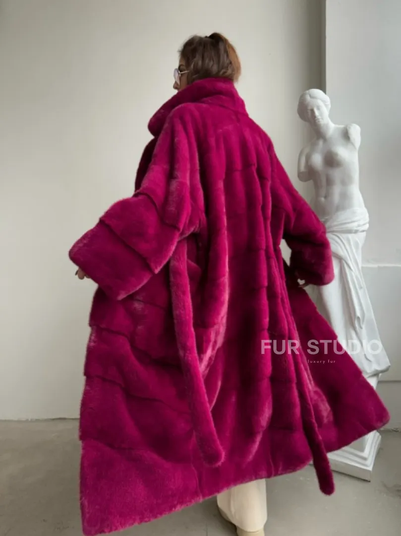 Шуба из меха плюшевой норки Velvet - английский воротник