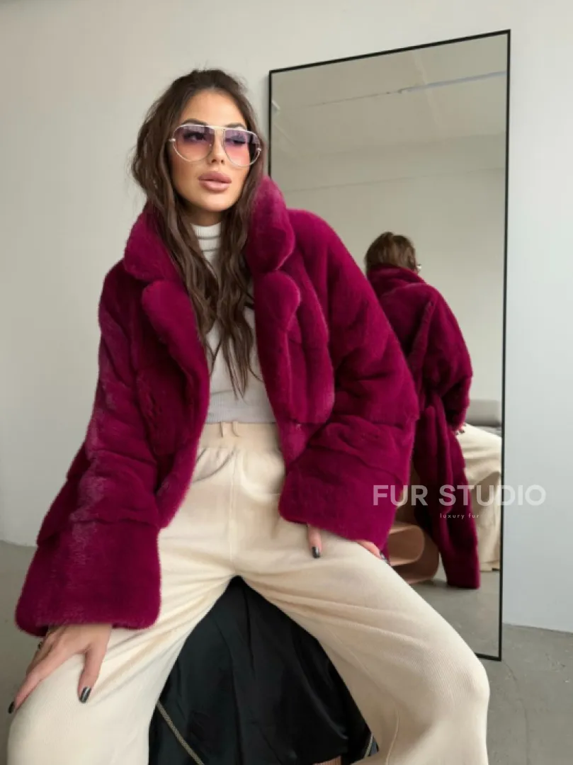 Шуба из меха плюшевой норки Velvet - английский воротник