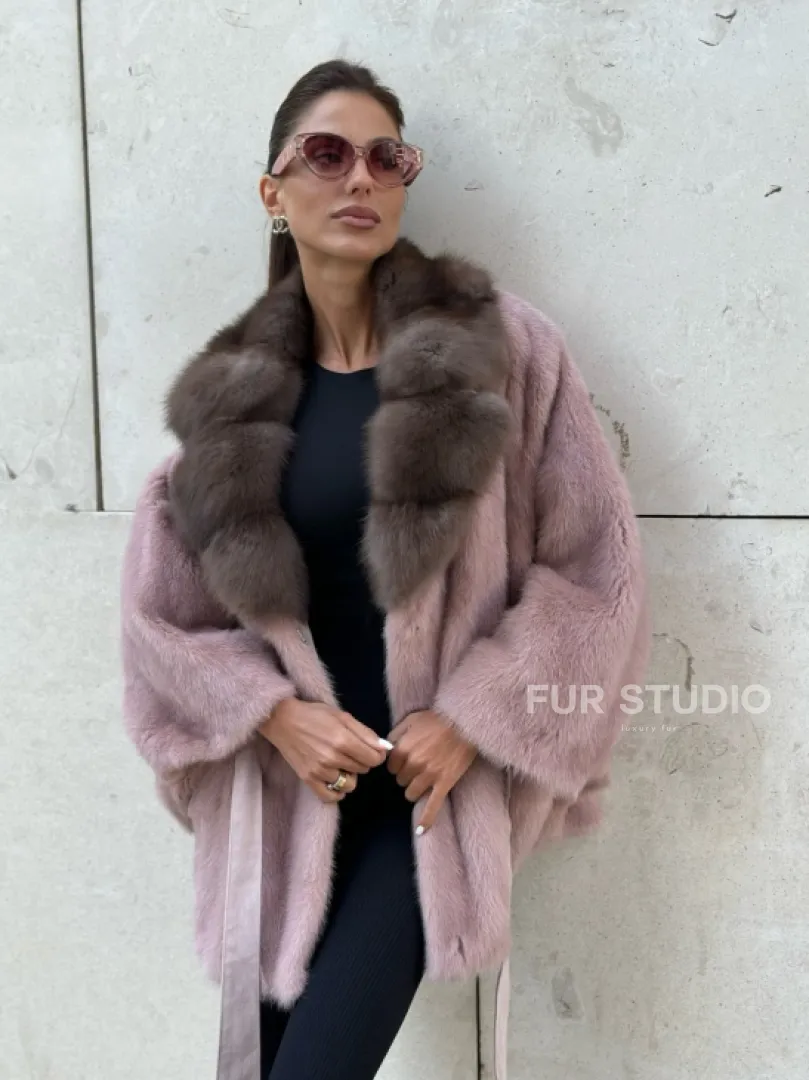 Пудра летучка из меха норки, воротник куница