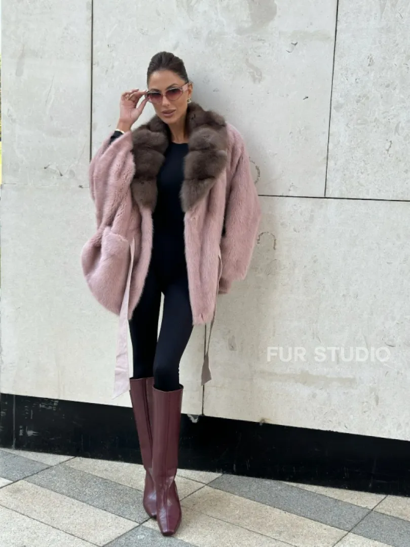 Пудра летучка из меха норки, воротник куница