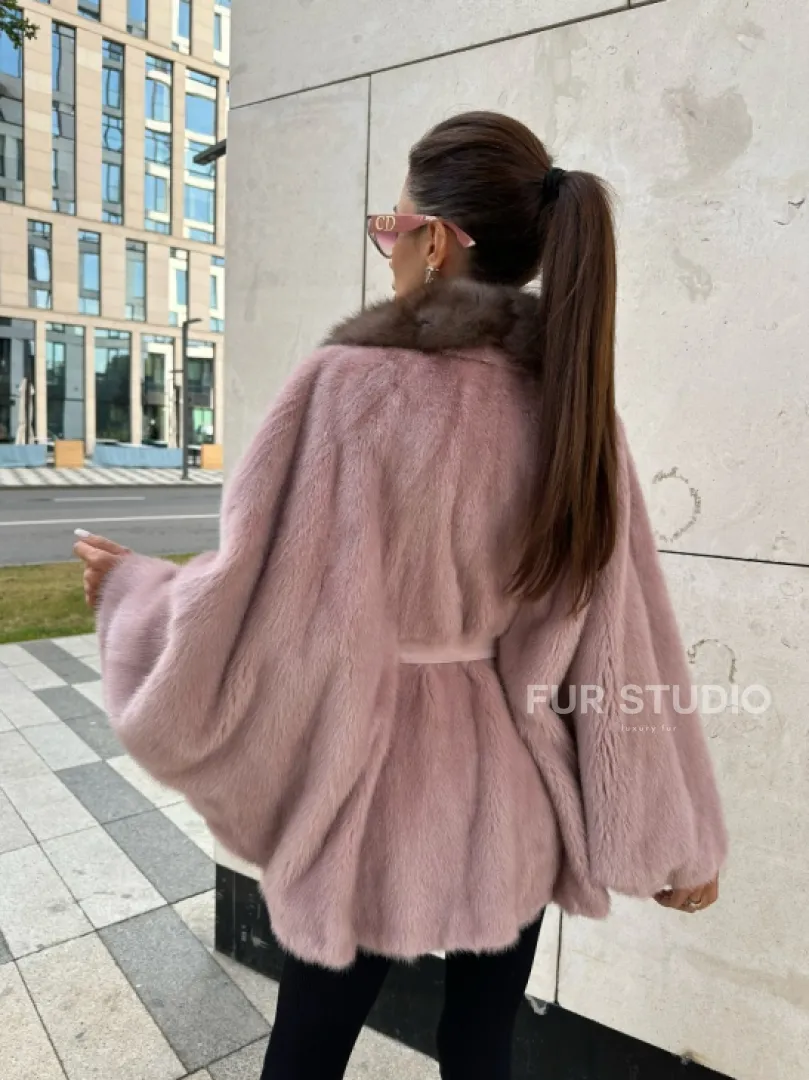 Пудра летучка из меха норки, воротник куница