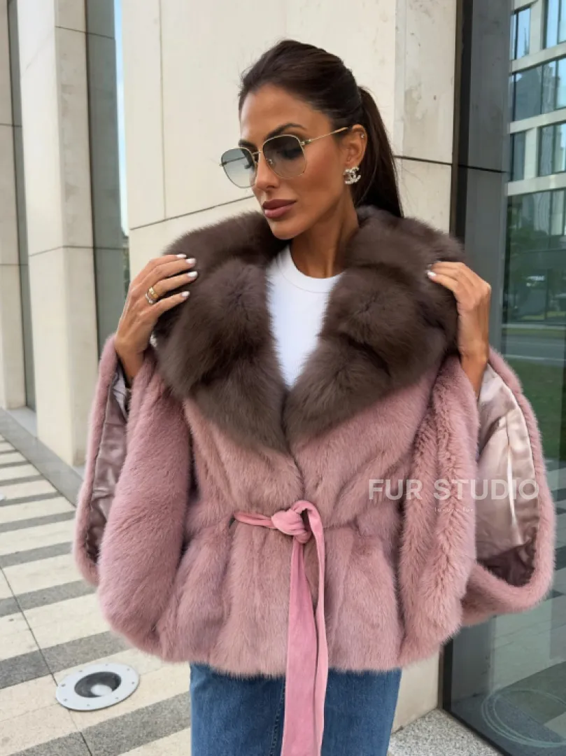 Пудра летучка из меха норки, капюшон куница