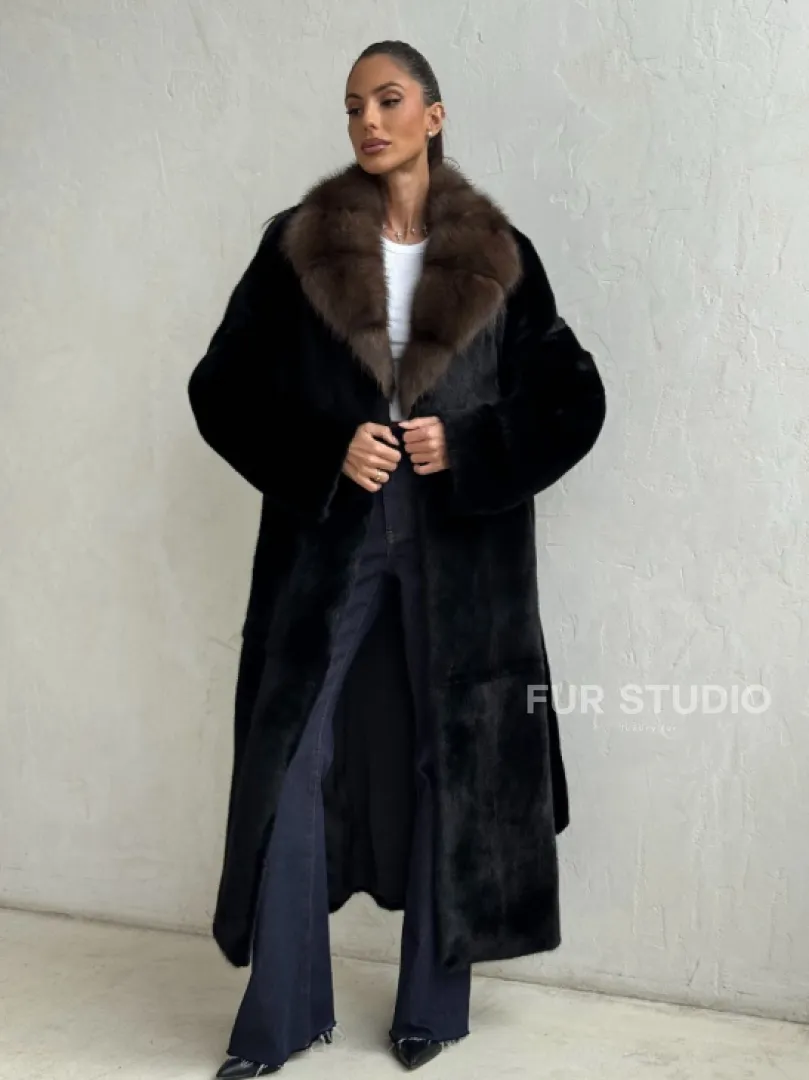Шуба норковая Black Velvet c воротником из меха куницы