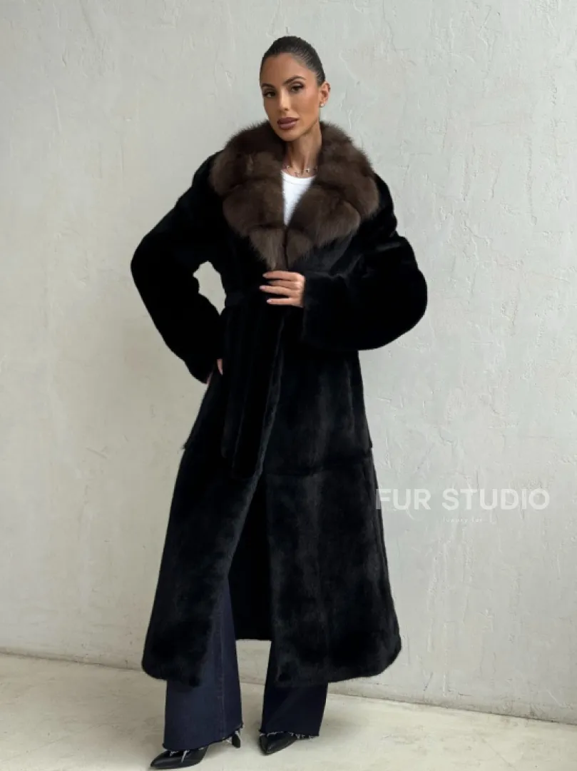 Шуба норковая Black Velvet c воротником из меха куницы