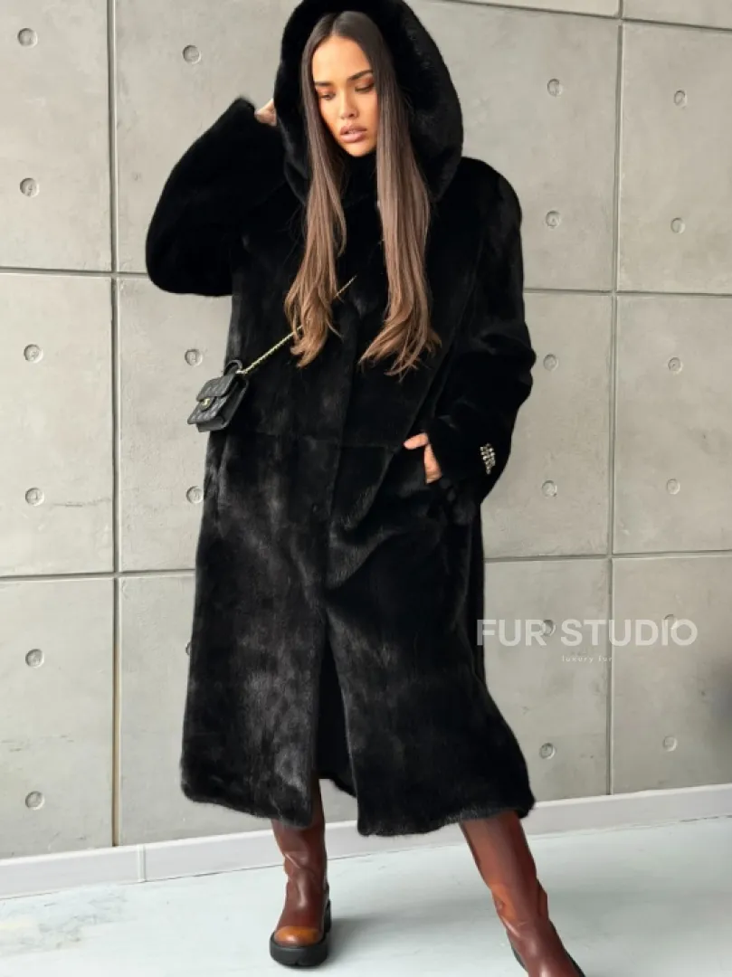 Шуба из норки Blackglama с капюшоном