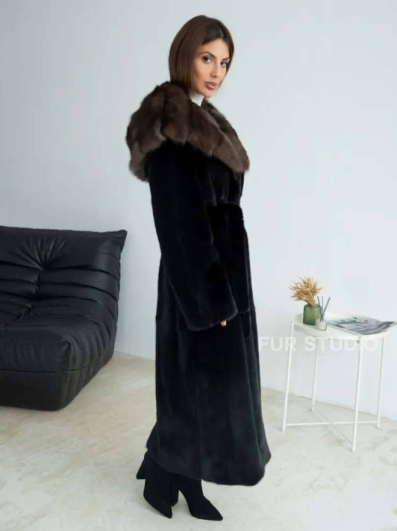 Норка BLACKGLAMA, пластины с капюшоном из меха куницы