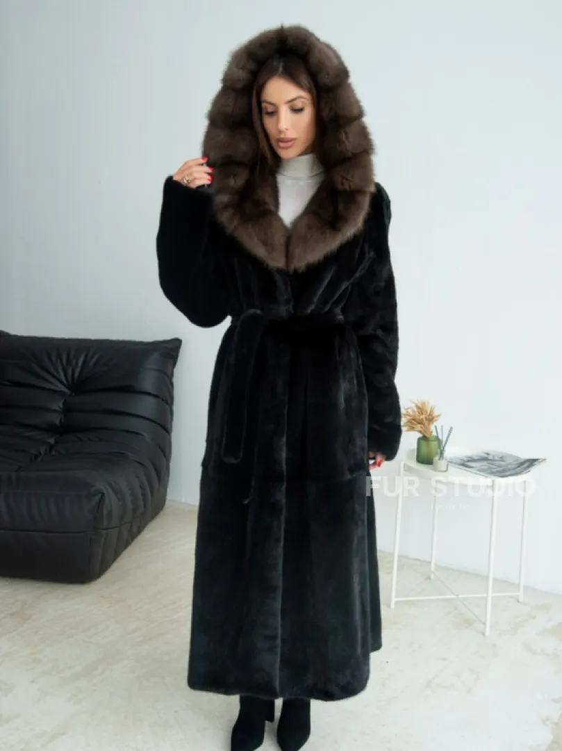 Норка BLACKGLAMA, пластины с капюшоном из меха куницы