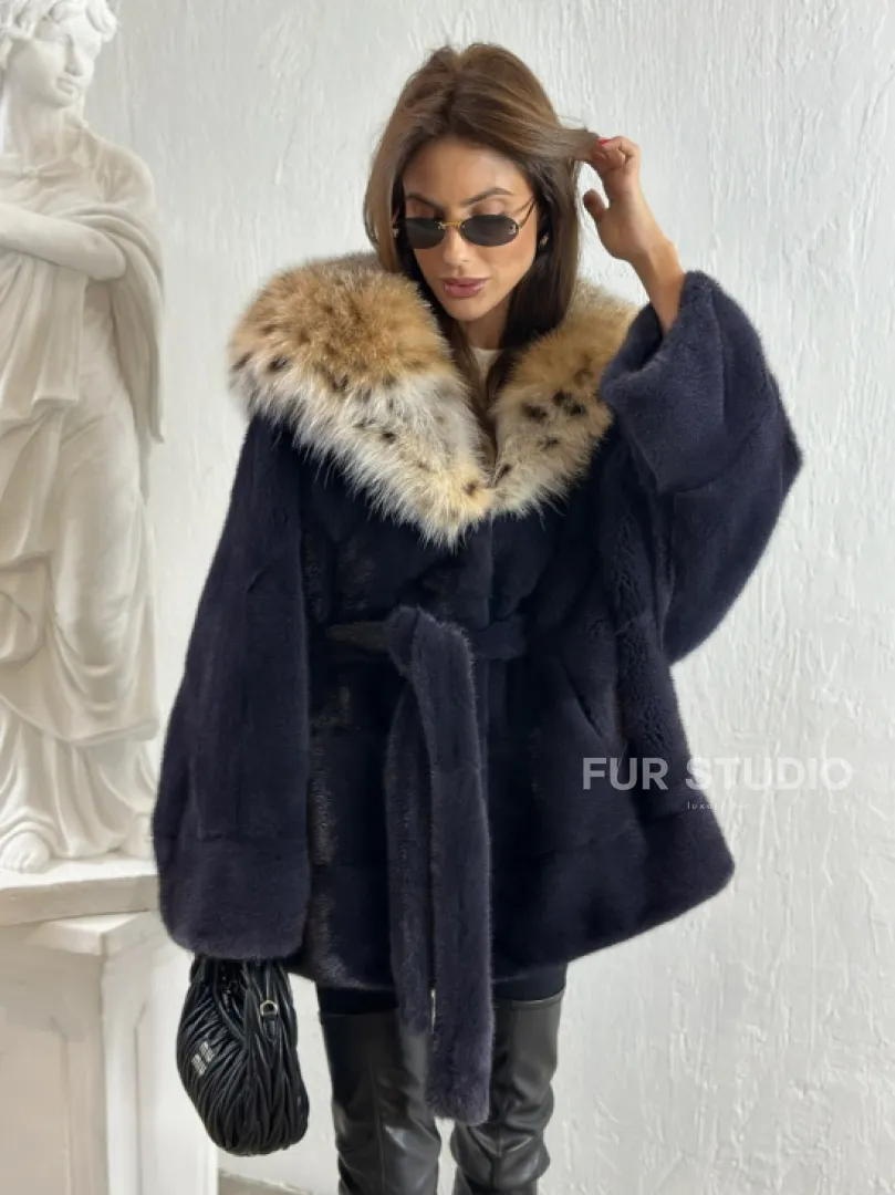 Летучая мышь норка с капюшоном из меха рыси - цвет инфинити