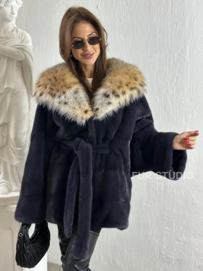 Летучая мышь норка с капюшоном из меха рыси - цвет инфинити