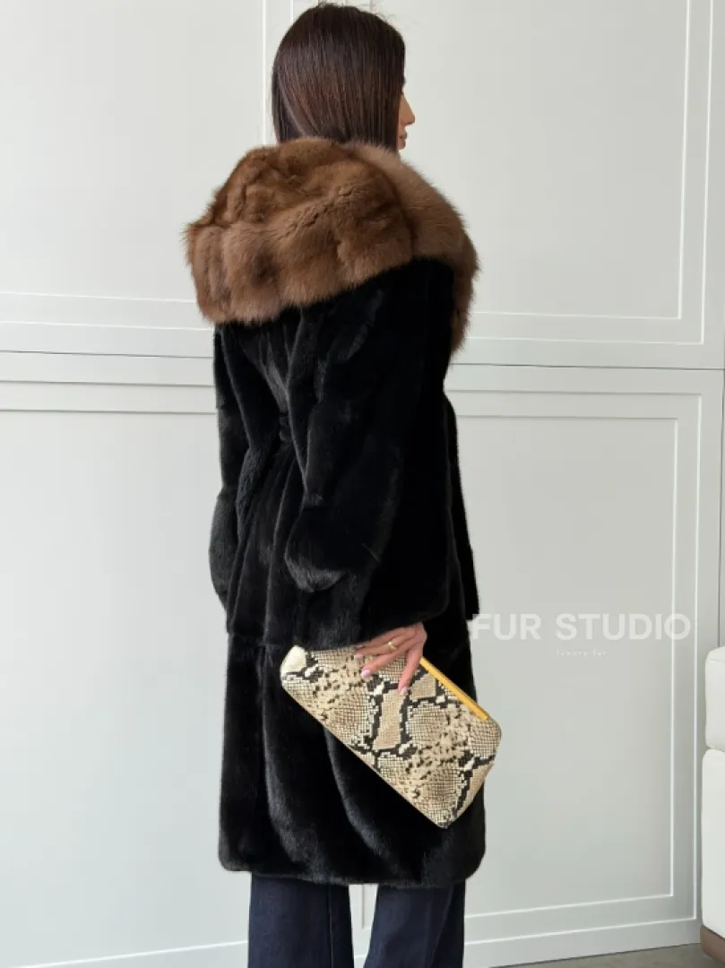 Норковая шуба фасон баллон с капюшоном куница