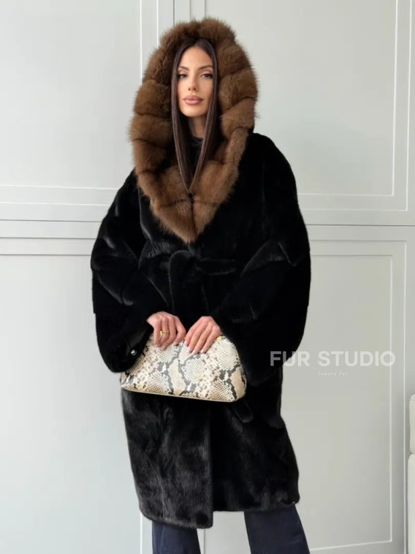 Норковая шуба фасон баллон с капюшоном куница