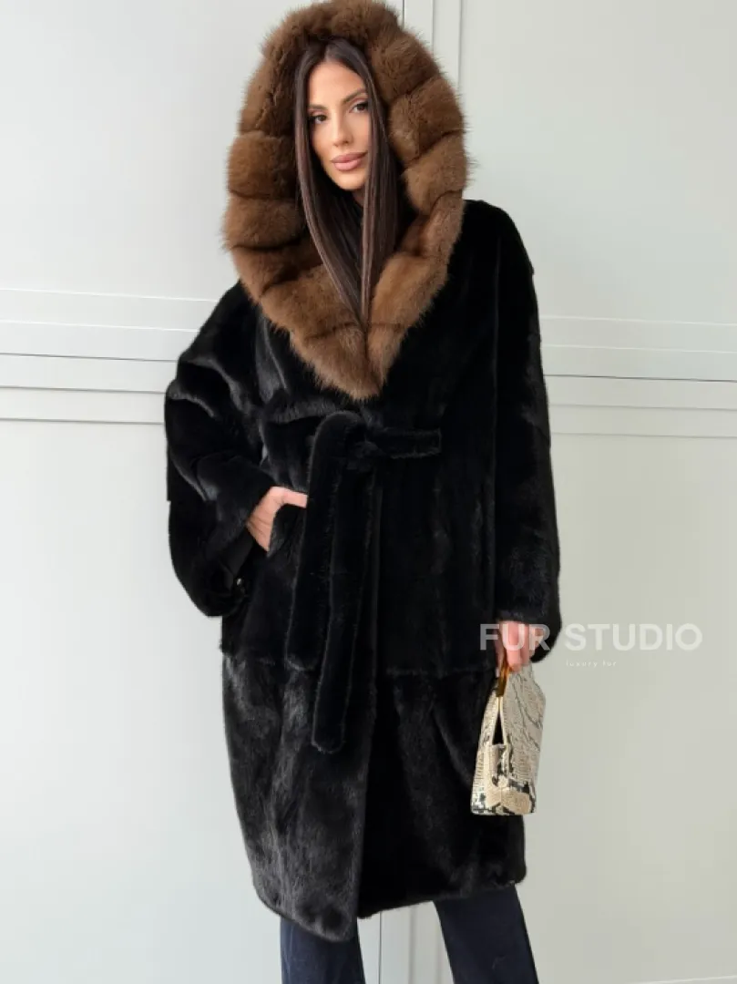 Норковая шуба фасон баллон с капюшоном куница