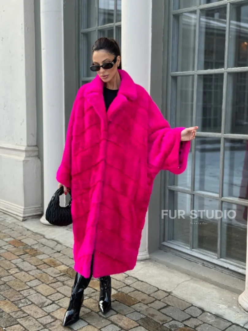 Шуба из меха норки в стиле Oversize - цвет фуксия