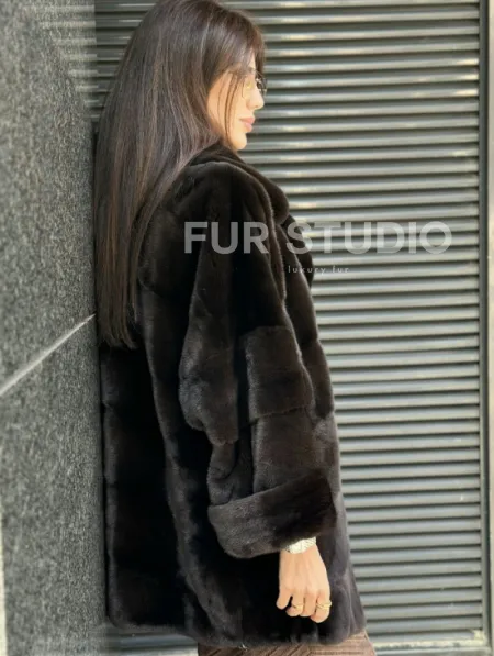 Укороченная норковая шуба в цвете шоколад - фото 1