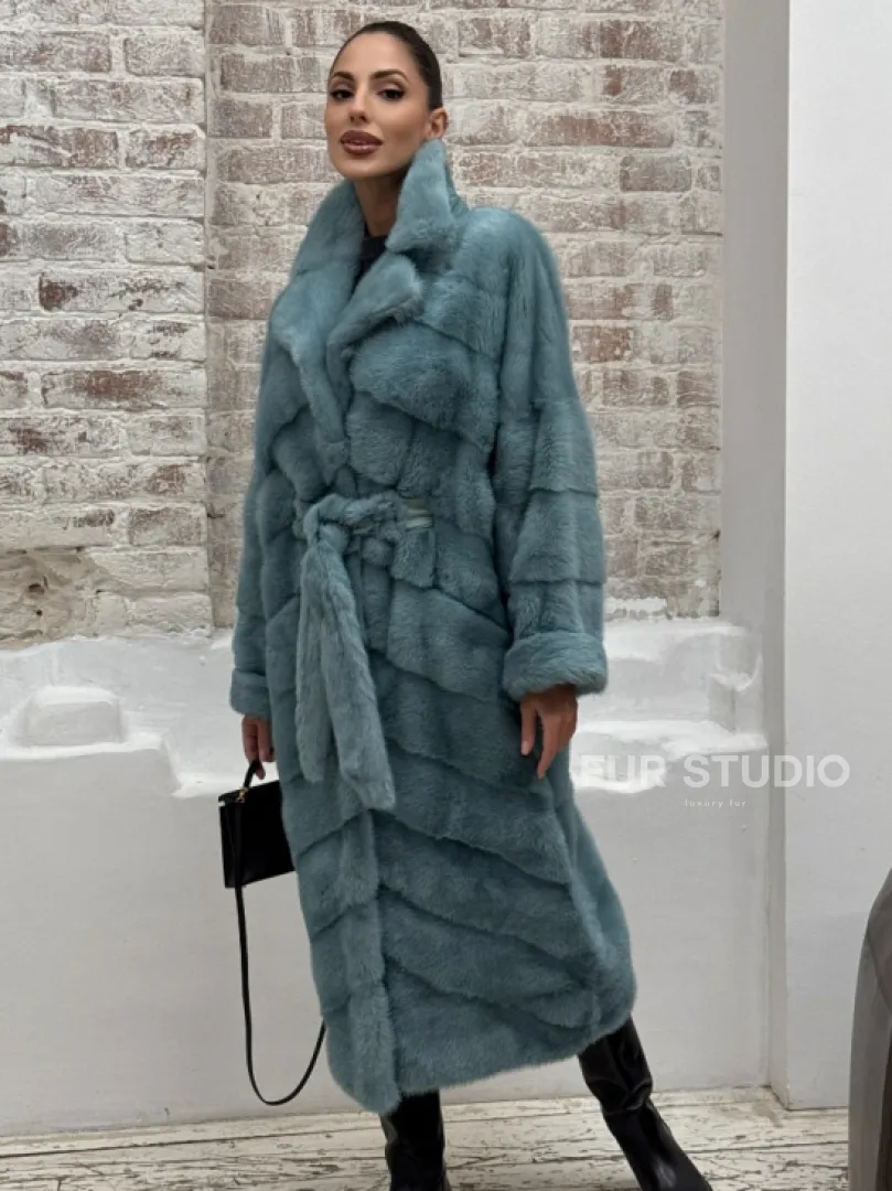 Норковая шуба в цвете TIFFANY