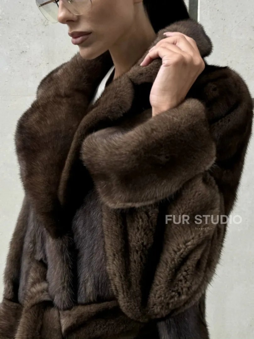 Женская винтажная шуба из аукционного меха норки Saga Furs