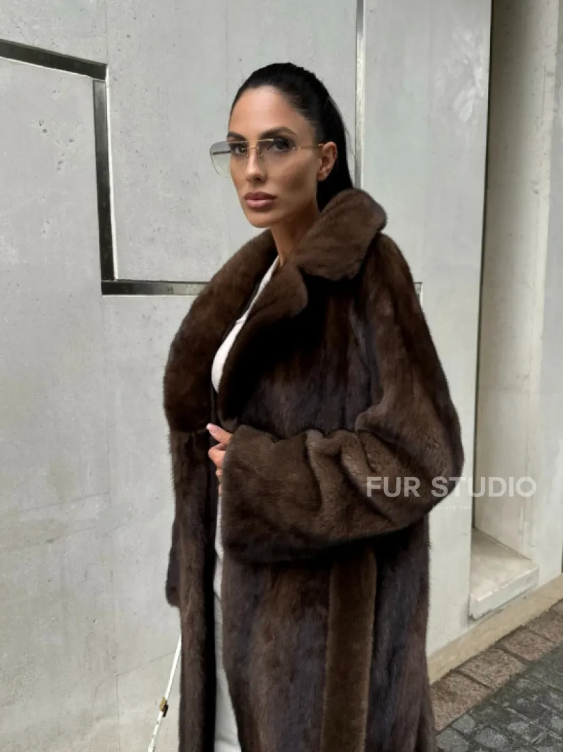 Женская винтажная шуба из аукционного меха норки Saga Furs