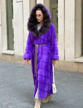 Шуба из аукционной норки с капюшоном из меха куницы - фиолетовый