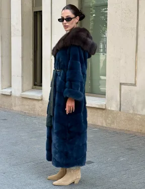 Удлиненная норковая шуба с капюшоном из куницы - цвет аквамарин