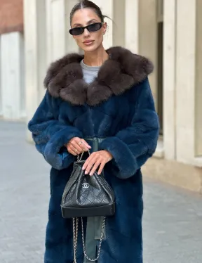 Удлиненная норковая шуба с капюшоном из куницы - цвет аквамарин