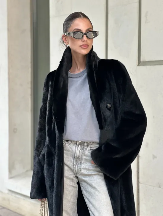 Черная шуба пальто из меха норки Saga furs