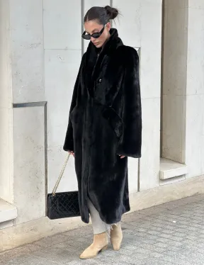 Черная шуба пальто из меха норки Saga furs