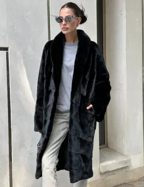 Шуба из скандинавского меха норки Saga furs с шалевым воротником