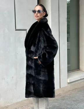 Шуба из скандинавского меха норки Saga furs с шалевым воротником