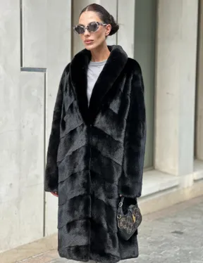 Шуба из скандинавского меха норки Saga furs с шалевым воротником