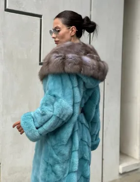 Удлиненная норковая шуба с капюшоном из меха куницы - цвет Тиффани